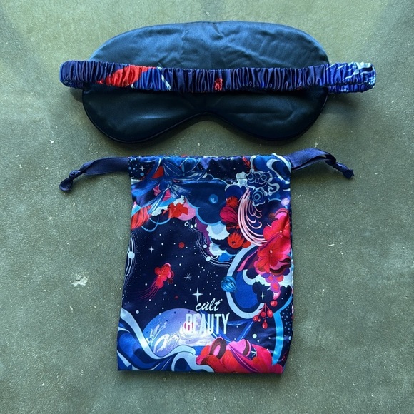 Cult Beauty Sleep Mask - Picture 3 of 4